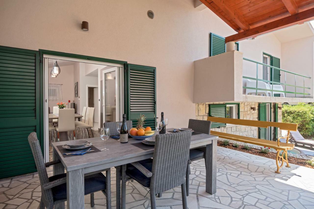Villa Bandic Baška Voda المظهر الخارجي الصورة